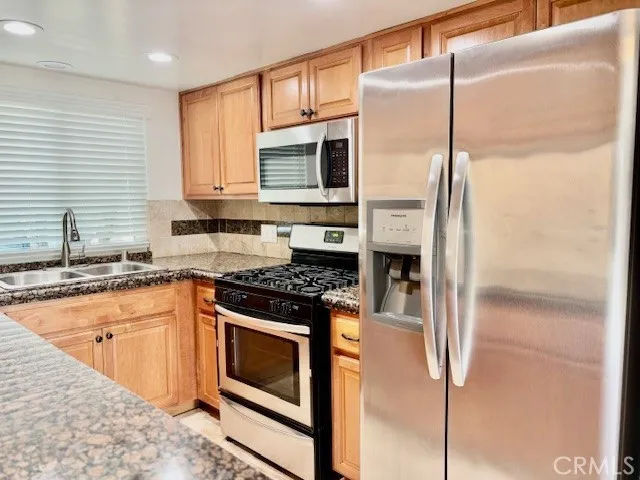 2558 Orange Avenue C, Costa Mesa, California 92627
