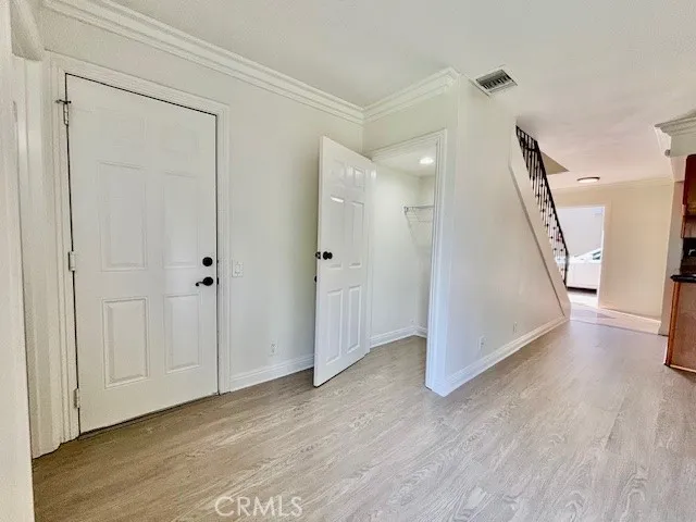 2558 Orange Avenue C, Costa Mesa, California 92627