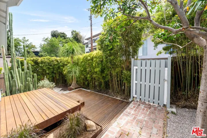 1843 Lucile Avenue, Los Angeles, California 90026