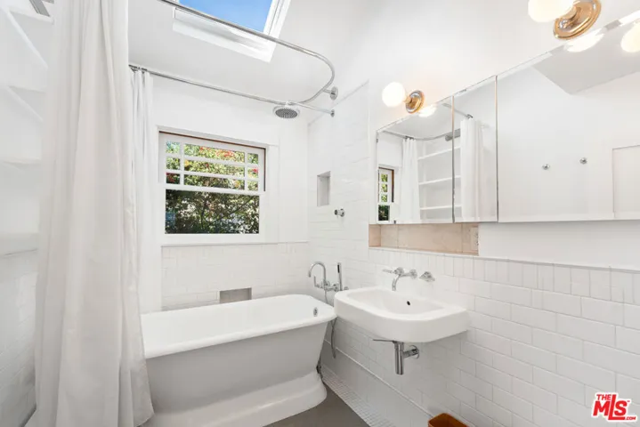 Upstairs Bathroom