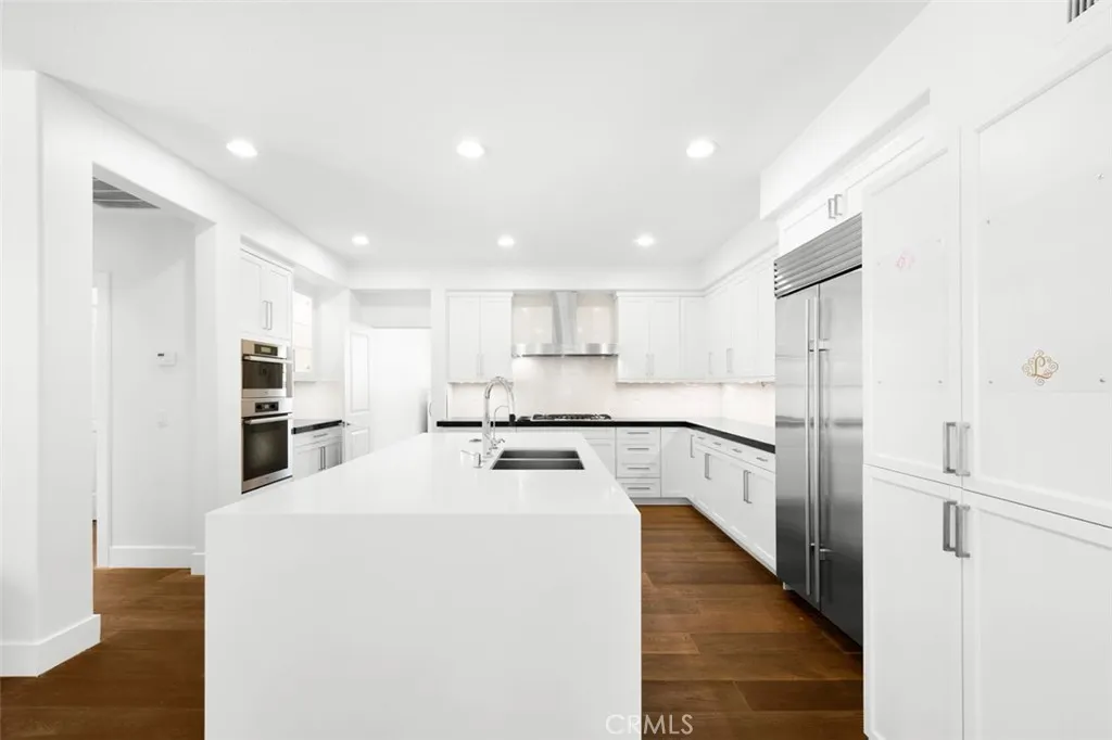 Make 19 a DONE DEAL! 5 beds, 4 full baths, guest suite downsturs, 3500 square feet at end of cul de sac. Make 19 a DONE DEAL! 5 beds, 4 full baths, guest suite downsturs, 3500 square feet at end of cul de sac.