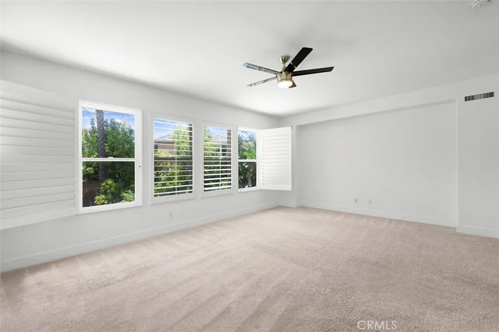 Make 19 a DONE DEAL! 5 beds, 4 full baths, guest suite downsturs, 3500 square feet at end of cul de sac. Make 19 a DONE DEAL! 5 beds, 4 full baths, guest suite downsturs, 3500 square feet at end of cul de sac.