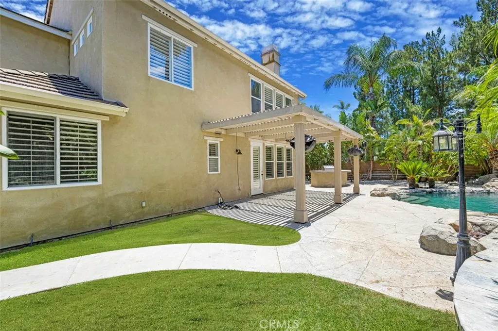 Make 19 a DONE DEAL! 5 beds, 4 full baths, guest suite downsturs, 3500 square feet at end of cul de sac. Make 19 a DONE DEAL! 5 beds, 4 full baths, guest suite downsturs, 3500 square feet at end of cul de sac.