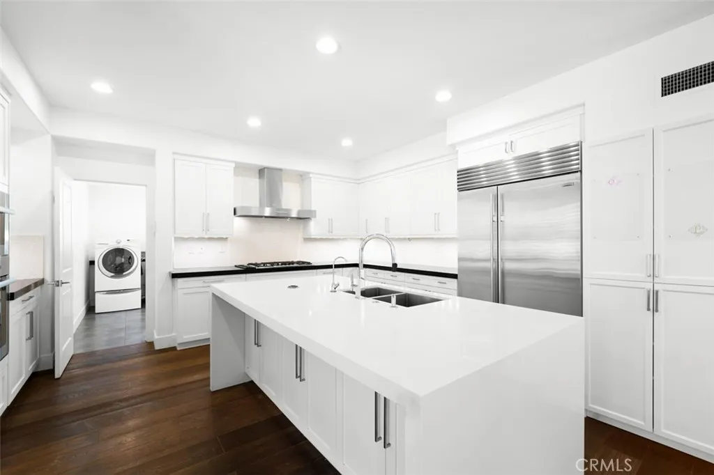 Make 19 a DONE DEAL! 5 beds, 4 full baths, guest suite downsturs, 3500 square feet at end of cul de sac. Make 19 a DONE DEAL! 5 beds, 4 full baths, guest suite downsturs, 3500 square feet at end of cul de sac.