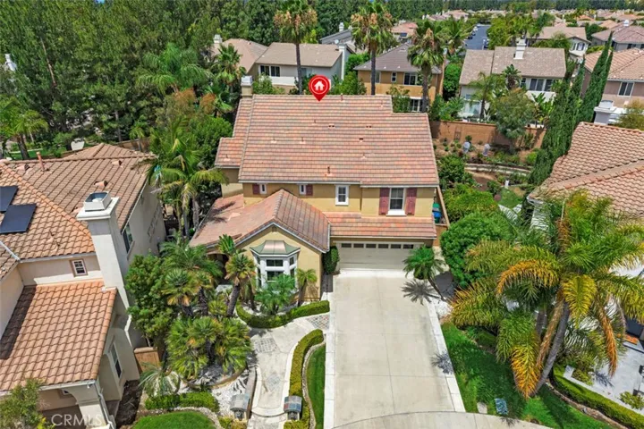 Make 19 a DONE DEAL!  5 beds, 4 full baths, guest suite downsturs, 3500 square feet at end of cul de sac.