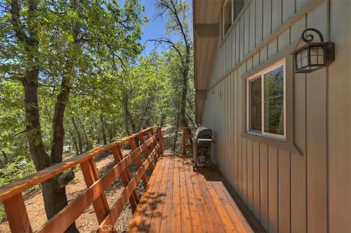 1710 Canyon Crest, Big Bear Lake, California 92315