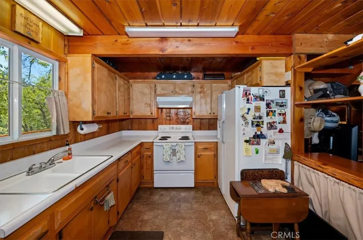 1710 Canyon Crest, Big Bear Lake, California 92315