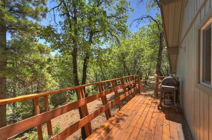 1710 Canyon Crest, Big Bear Lake, California 92315