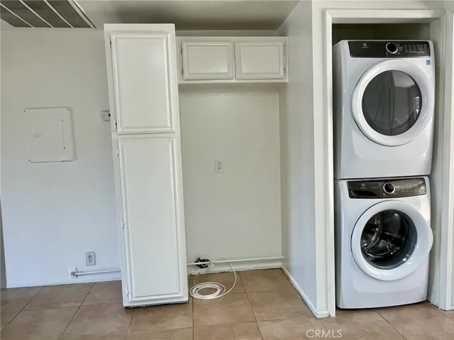 1985 Pomona Avenue M, Costa Mesa, California 92627