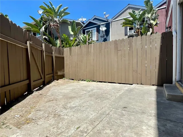 1985 Pomona Avenue M, Costa Mesa, California 92627