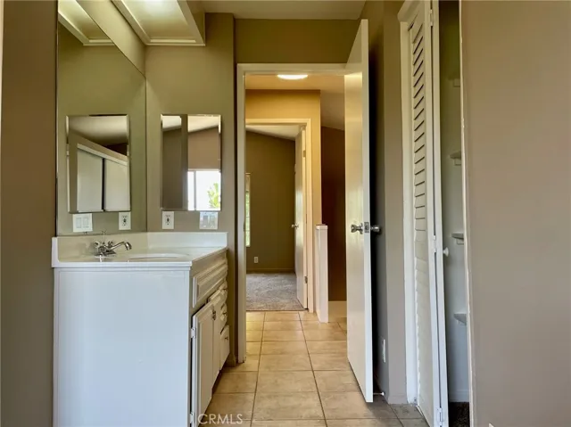 1985 Pomona Avenue M, Costa Mesa, California 92627