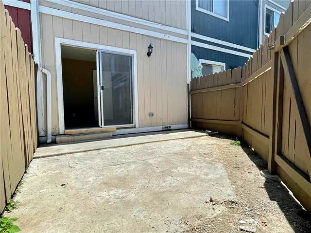 1985 Pomona Avenue M, Costa Mesa, California 92627