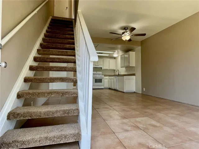 1985 Pomona Avenue M, Costa Mesa, California 92627