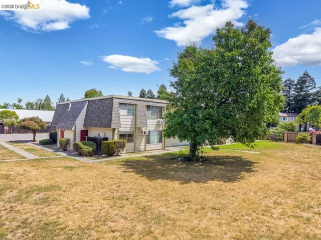 1955 Grande Cir, Fairfield, California 94533