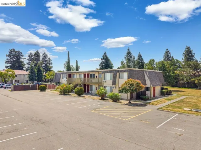 1955 Grande Cir, Fairfield, California 94533