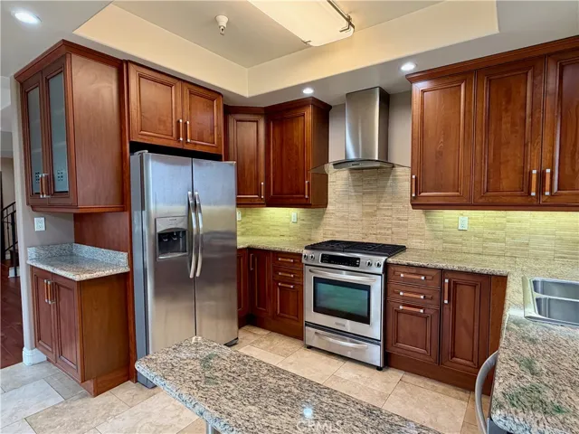 11323 Huston 1, North Hollywood, California 91601