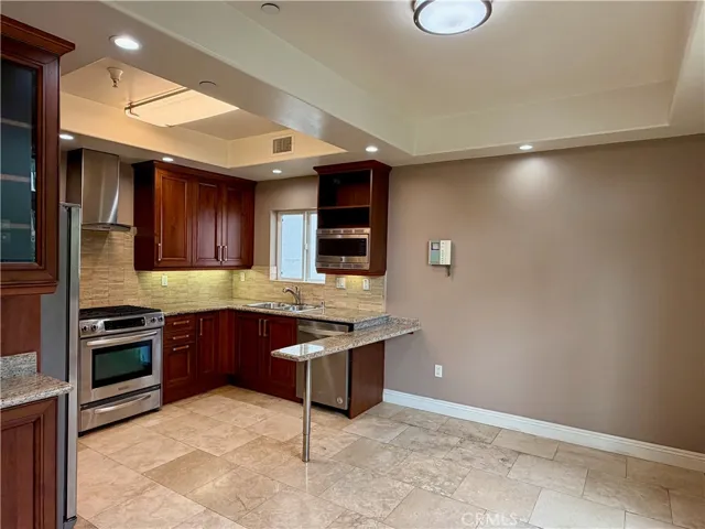 11323 Huston 1, North Hollywood, California 91601