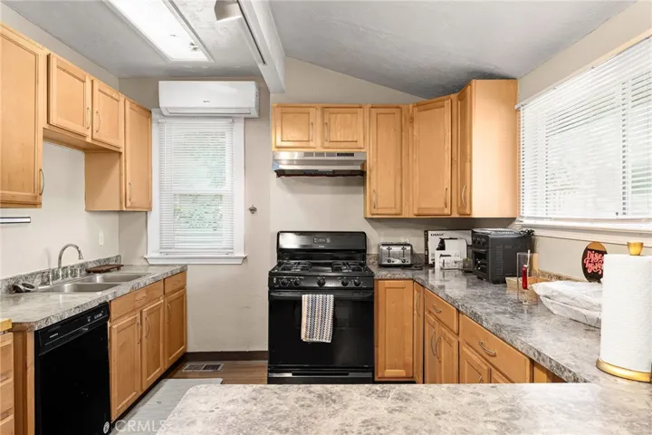 414 W 6th Street, Chico, California 95928