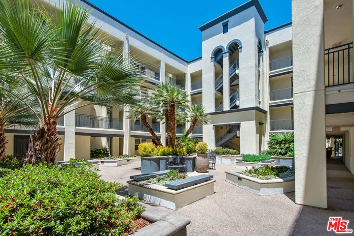 12963 Runway Road 321, Playa Vista, California 90094