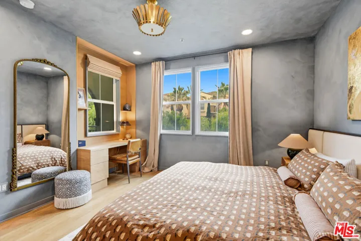 12963 Runway Road 321, Playa Vista, California 90094
