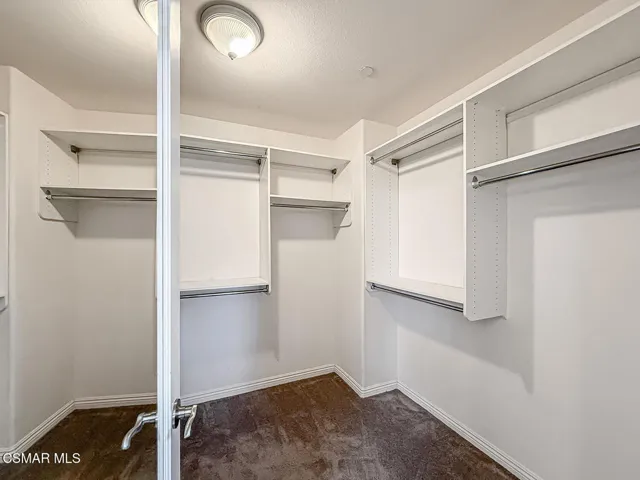 ePrimary Bedroom Suite9