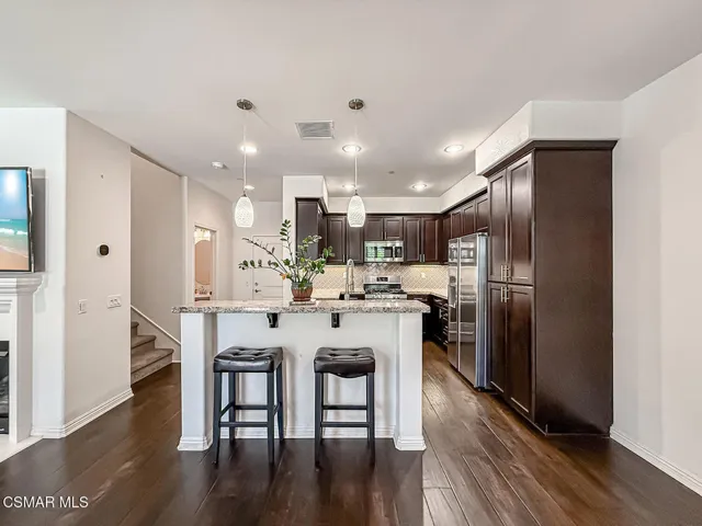 bLiving Dining and Kitchen5