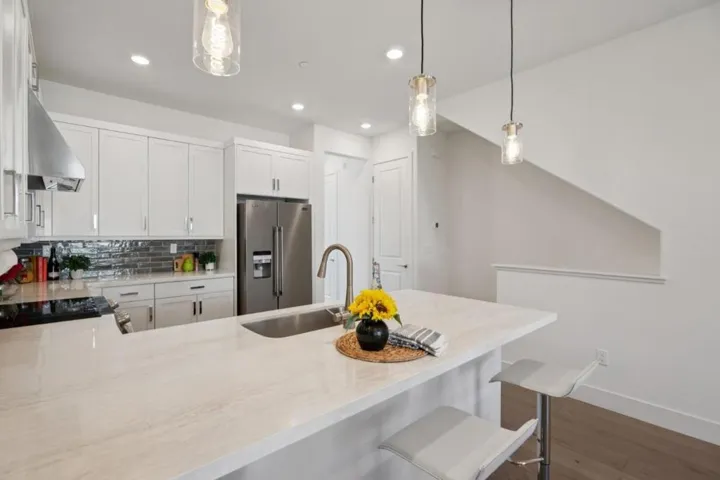21543 Point Reyes Terrace, Cupertino, California 95014