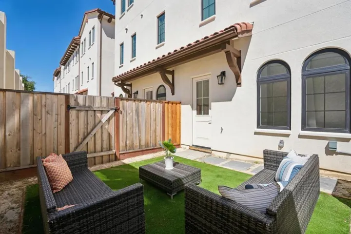 21543 Point Reyes Terrace, Cupertino, California 95014