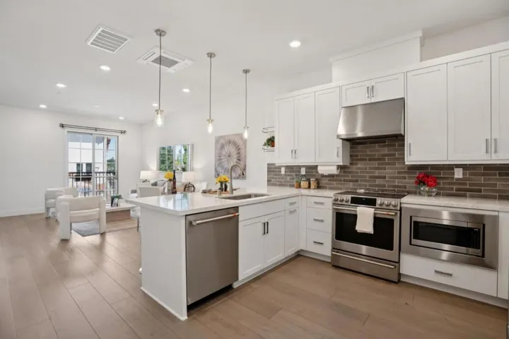 21543 Point Reyes Terrace, Cupertino, California 95014