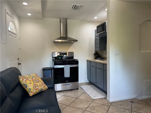 3000 Fairbanks Avenue, Simi Valley, California 93063
