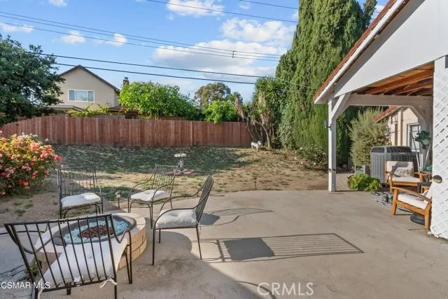 Shared yard