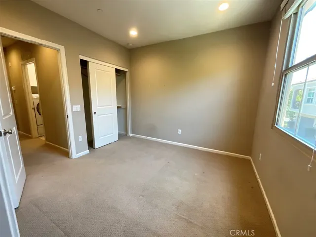 180 Outwest, Irvine, California 92618