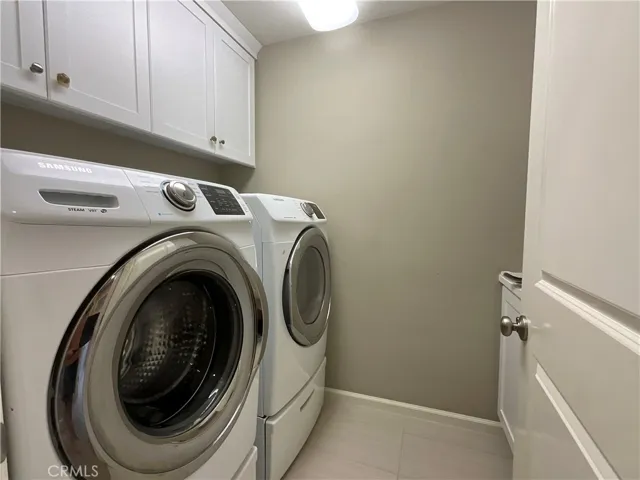 180 Outwest, Irvine, California 92618