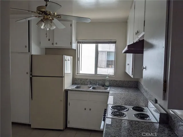 20415 Anza Avenue, Torrance, California 90503