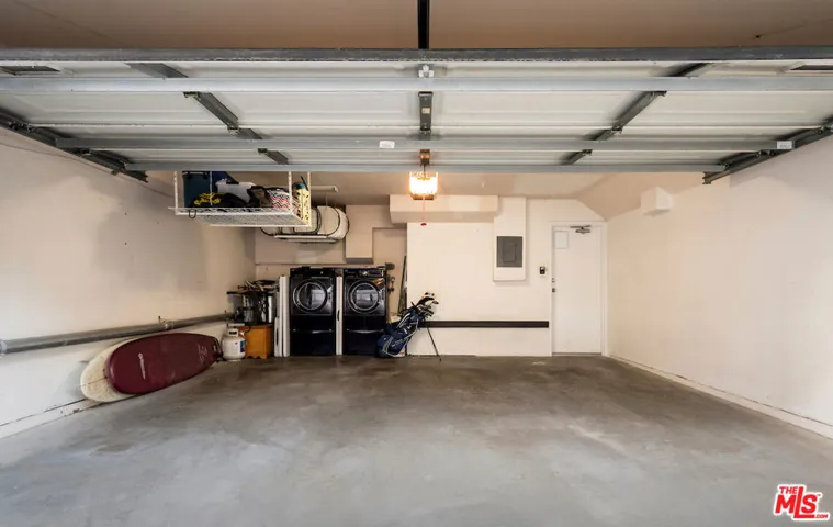 4658 Don Lorenzo Drive E, Los Angeles, California 90008