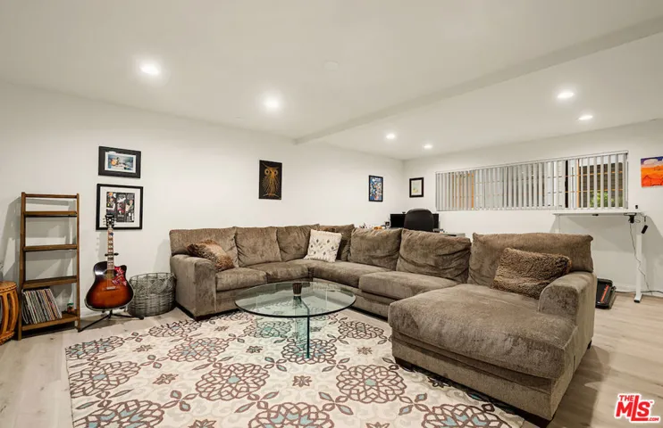 4658 Don Lorenzo Drive E, Los Angeles, California 90008