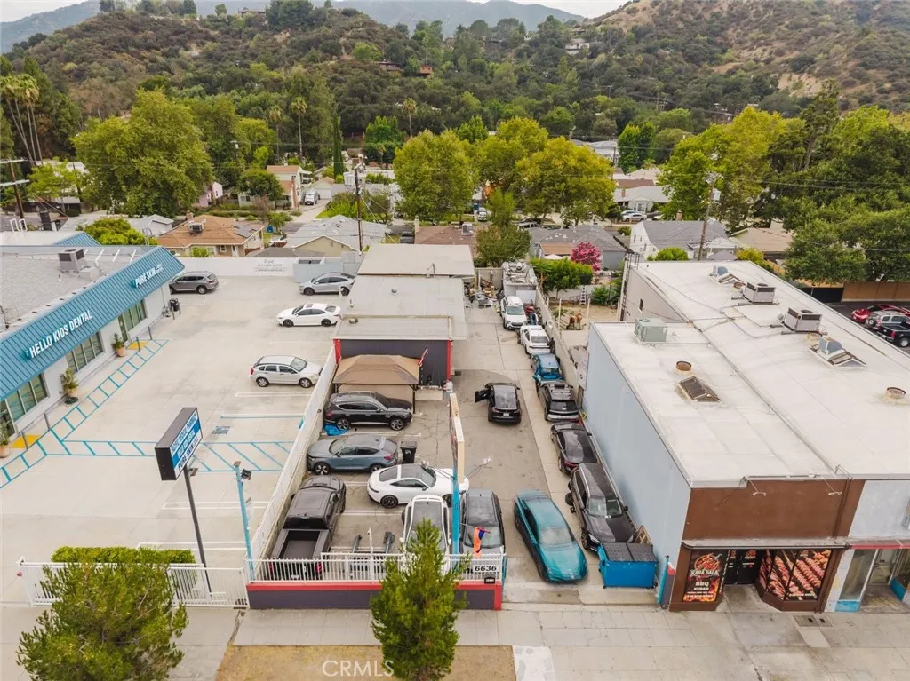 6636 Foothill Blvd