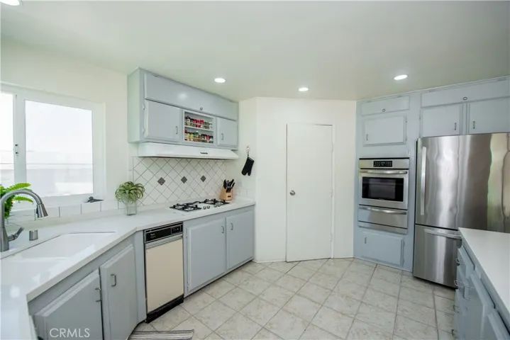 2275 W. 25th 12, San Pedro, California 90732