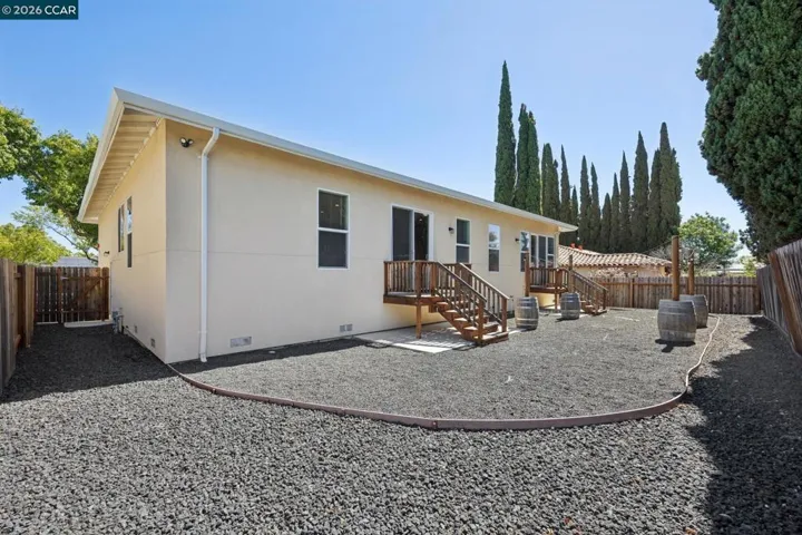 108 Redondo Dr, Pittsburg, California 94565-4649