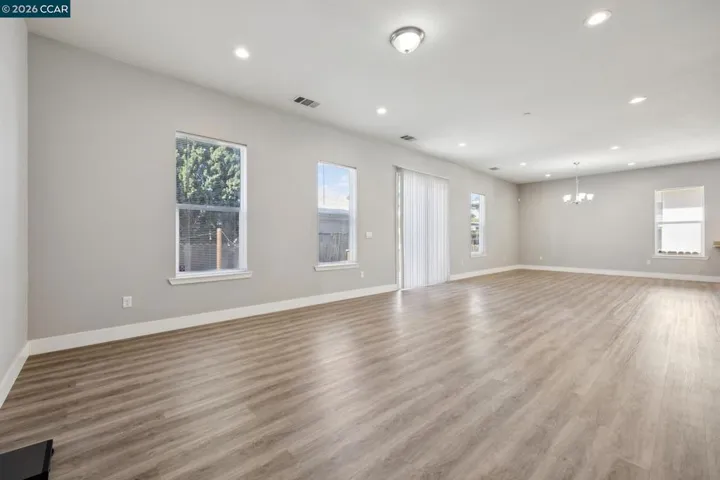 108 Redondo Dr, Pittsburg, California 94565-4649