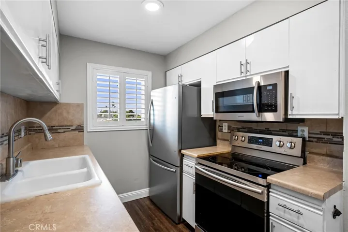 16637 Arbor C20d, Huntington Beach, California 92647