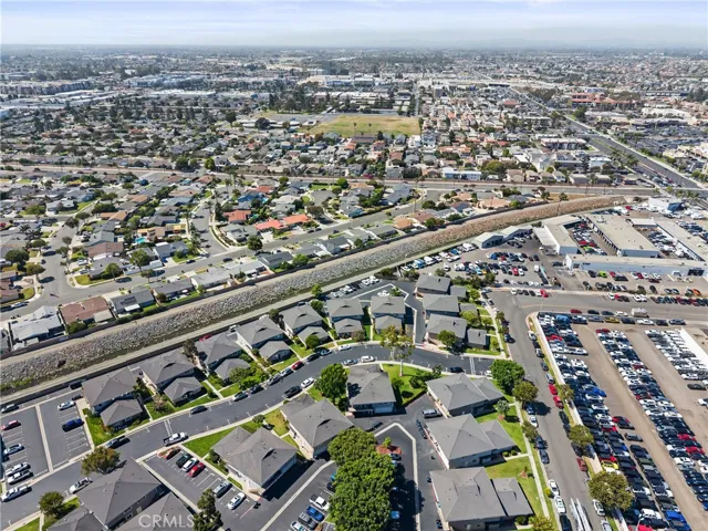 16637 Arbor C20d, Huntington Beach, California 92647