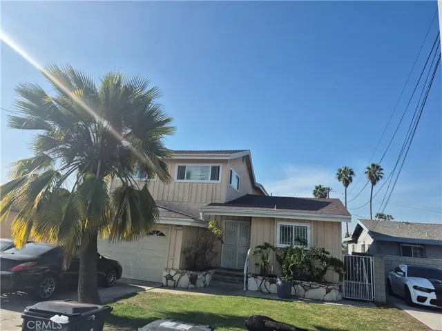 12621 S Hoover S, Los Angeles, California 90044