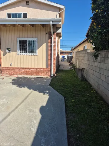 12621 S Hoover S, Los Angeles, California 90044