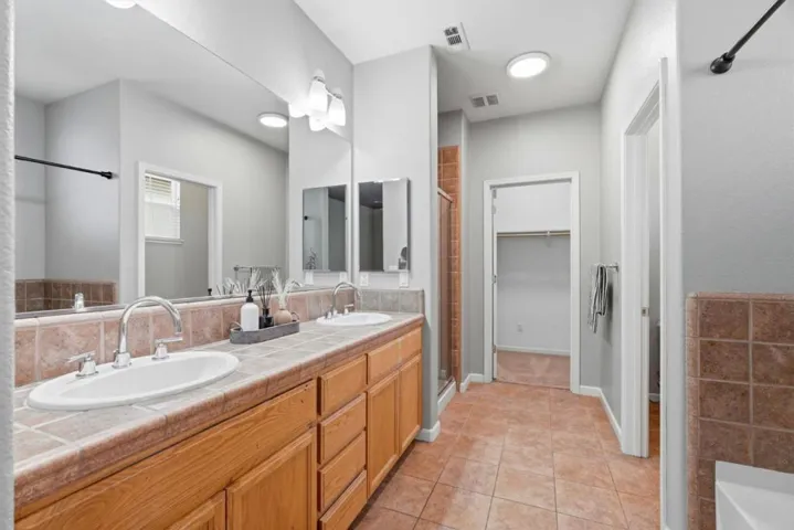 2206 Golden Crest, San Jose, California 95125