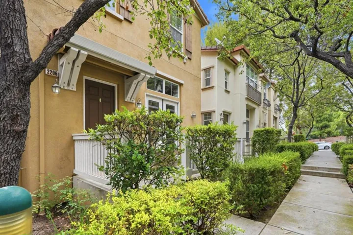 2206 Golden Crest, San Jose, California 95125