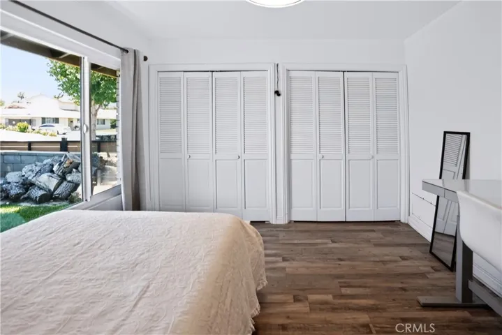 1033 Alta Loma, Corona, California 92882