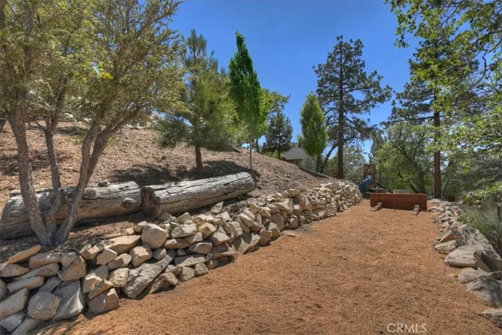 42367 Golden Oak, Big Bear Lake, California 92315