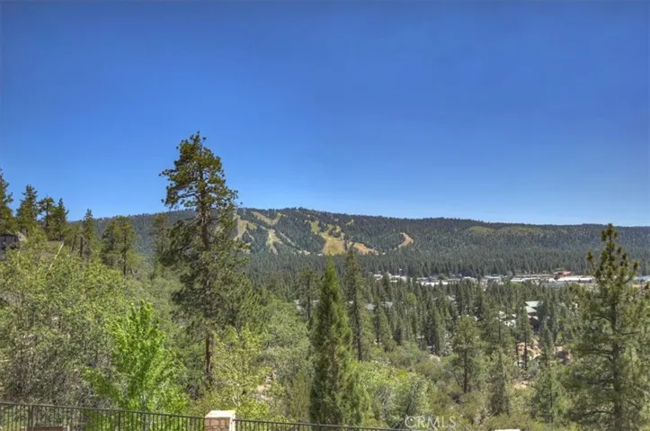 42367 Golden Oak, Big Bear Lake, California 92315
