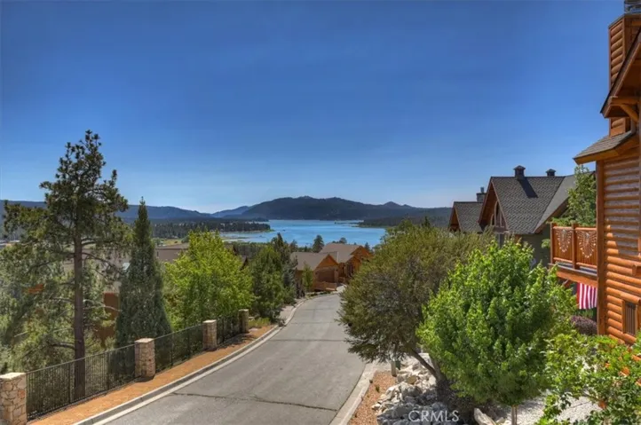42367 Golden Oak, Big Bear Lake, California 92315